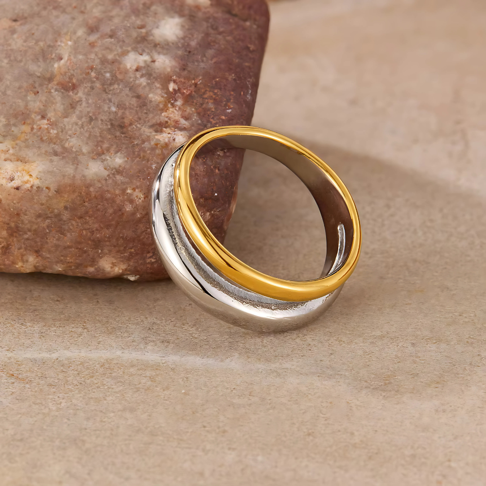 Dual Aura Ring – Gold & Silver Harmony