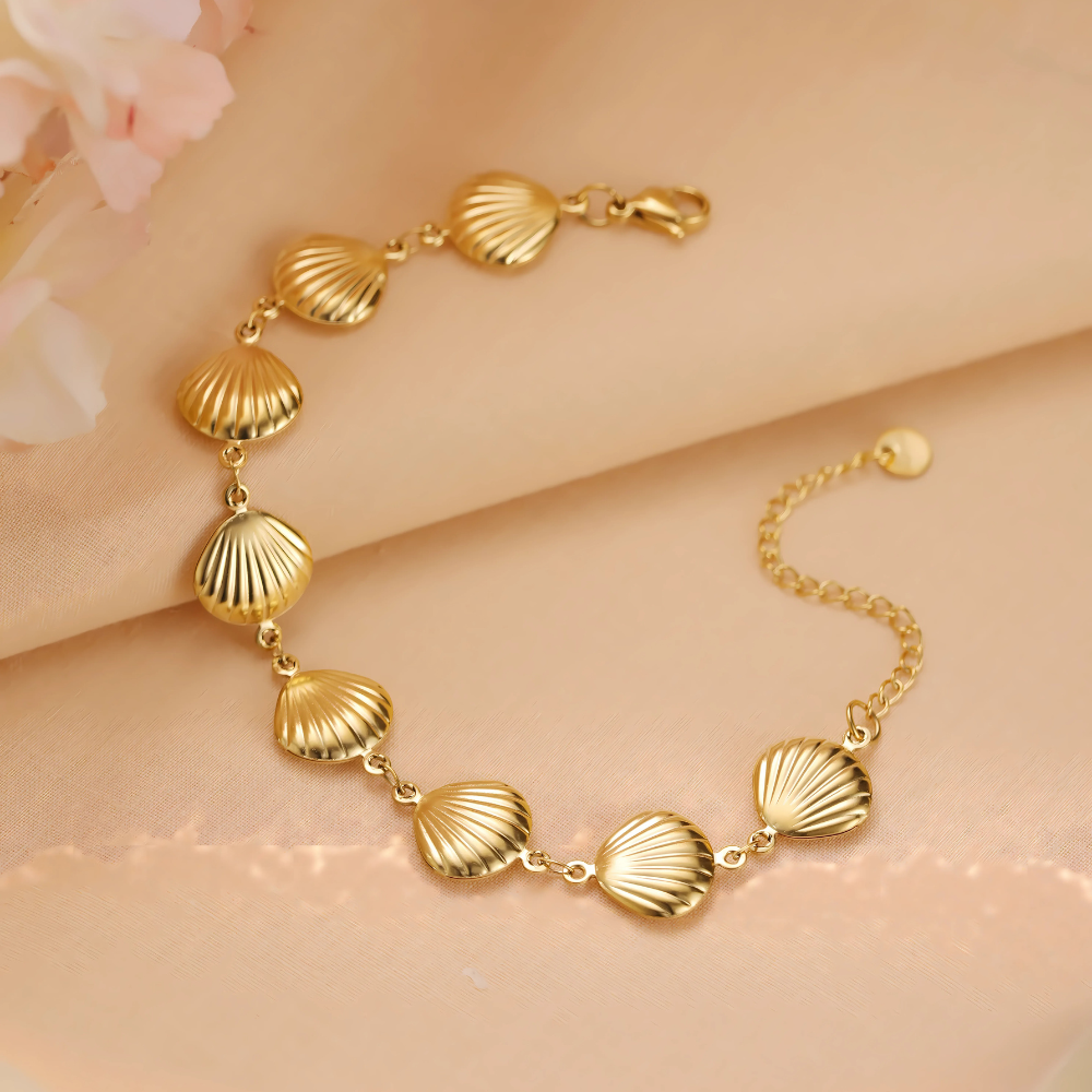 Golden Seashell Charm Bracelet – 18K Gold Plated