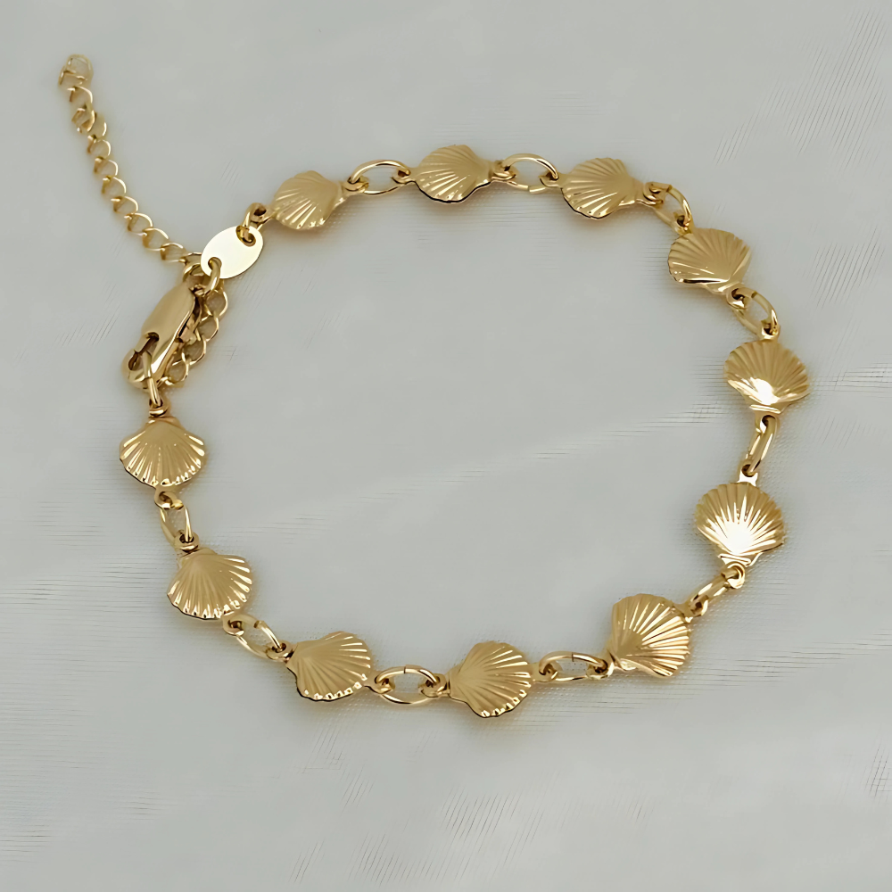 Golden Seashell Charm Bracelet – 18K Gold Plated