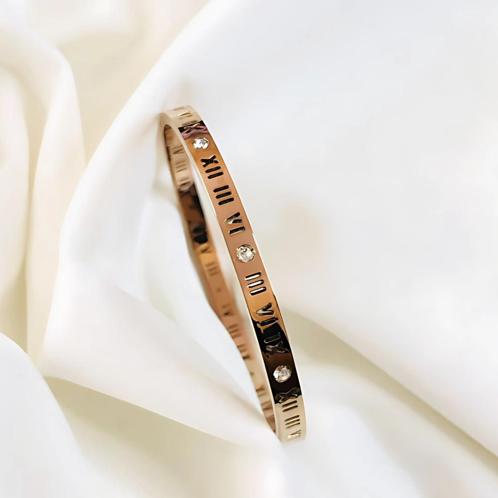 Elegance Roman Bangle – 18K PVD Gold Plated